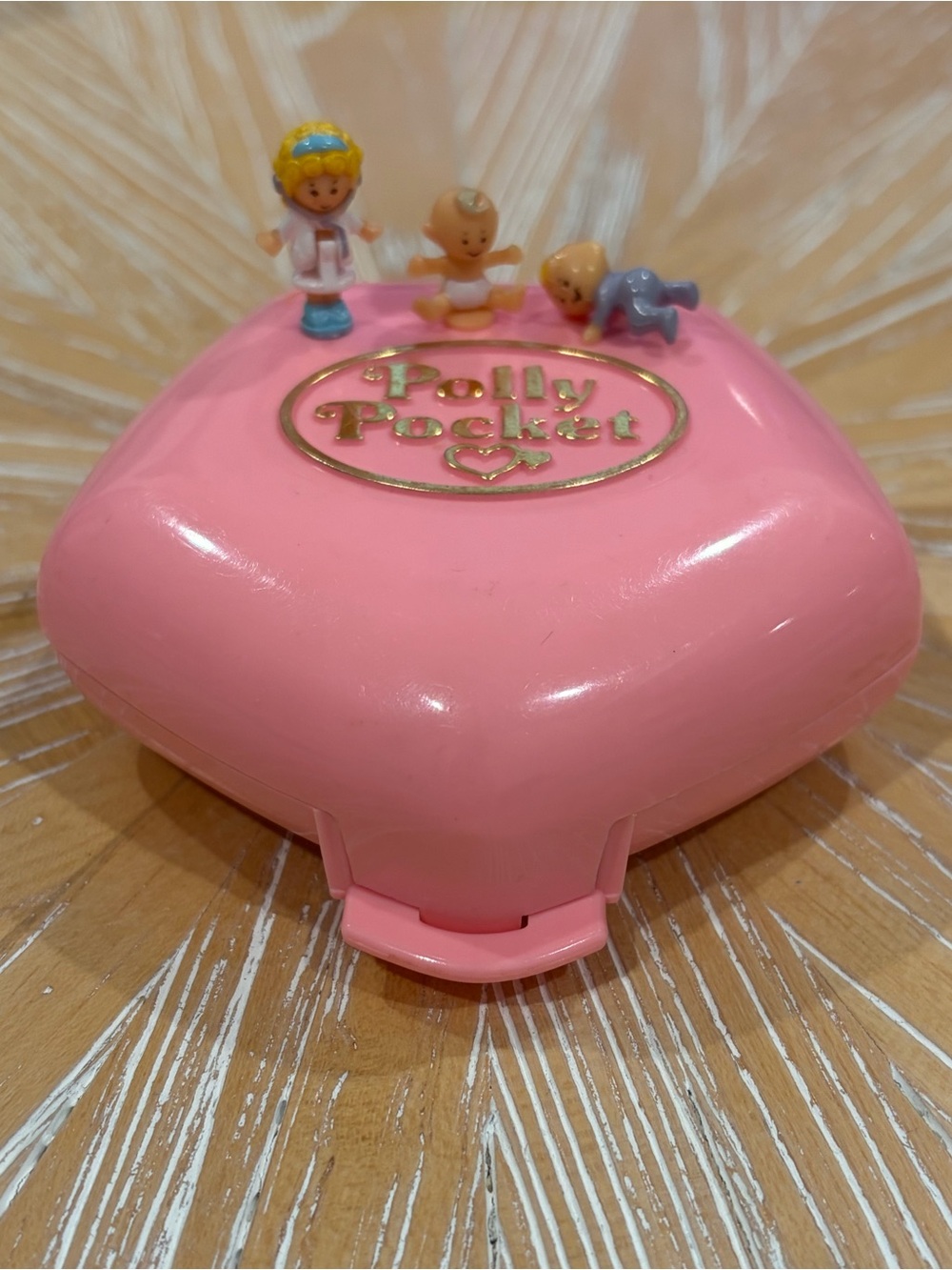 1992 COMPLETE Dr. Polly in the Nursery Bluebird Polly Pocket